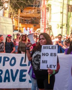 Retratos de la 5ta #MarchaDelOrgullo Transvillera Plurinacional en la Villa 31 - Barrio Padre Mugica............#LGBT #lesbiana #gay #bisexual #trans #nobinarie #orgullo2023 #orgullo #lgbtq #retratos #retrato (8)