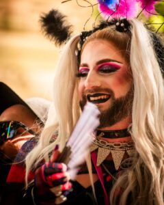 Retratos de la XXXII #MarchaDelOrgullo CABA @marchadelorgulloar ............#LGBT #lesbiana #gay #bisexual #trans #nobinarie #orgullo2023 #orgullo #lgbtq #retratos #retrato #fotoperiodismo #fotografiacalle (15)