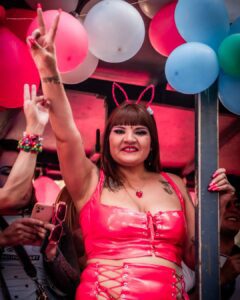 Retratos de la XXXII #MarchaDelOrgullo CABA @marchadelorgulloar con @geororellano @ammar.sindicat #mitrabajonoesdelito............#LGBT #lesbiana #gay #bisexual #trans #nobinarie #orgullo2023 #orgullo #lgbtq #r