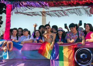 #orgulloba #marchadelorgullo #diversidad #lgbtpride #pride #photooftheday #buenosaires #obelisco #streetphotography #cubanphotographer @marchadelorgulloar @argay.ar @redeslgbt @lgbt @falgbt @carteleralgbta (2)