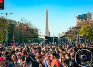 #orgulloba #marchadelorgullo #diversidad #lgbtpride #pride #photooftheday #buenosaires #obelisco #streetphotography #cubanphotographer @marchadelorgulloar @argay.ar @redeslgbt @lgbt @falgbt @carteleralgbtar